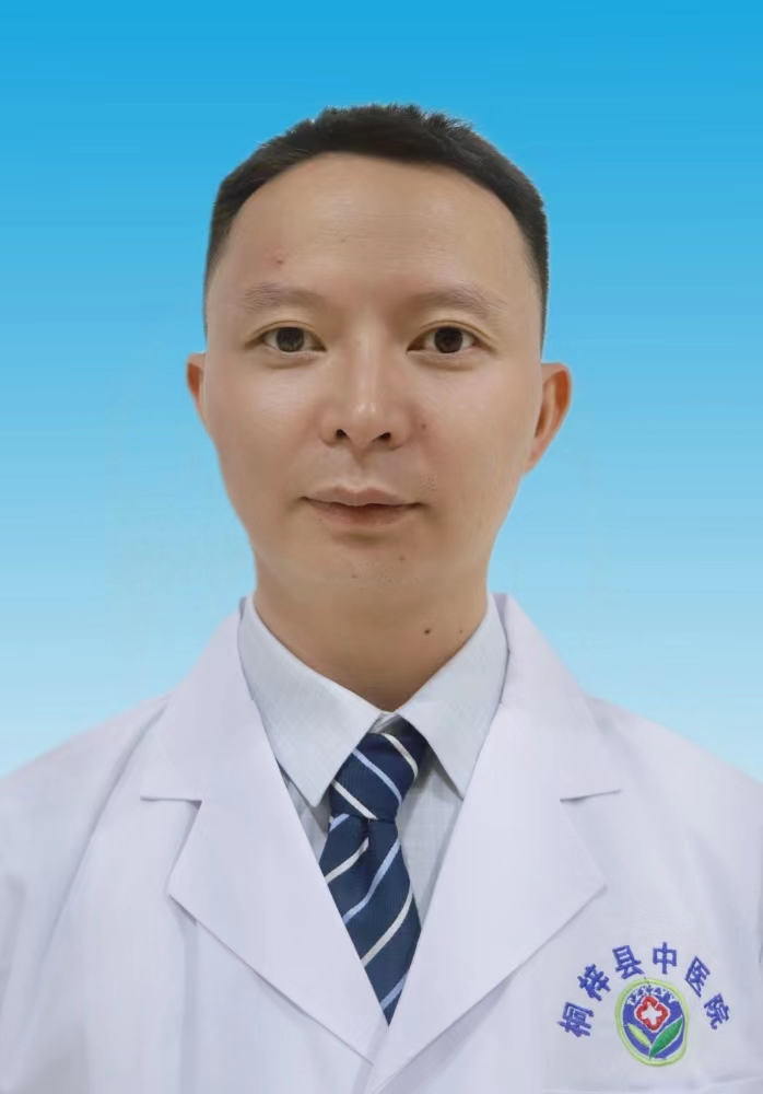 周大运 主任.jpg